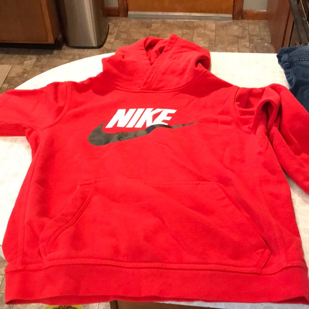 Used, great condition, red Nike hoodie, boys large